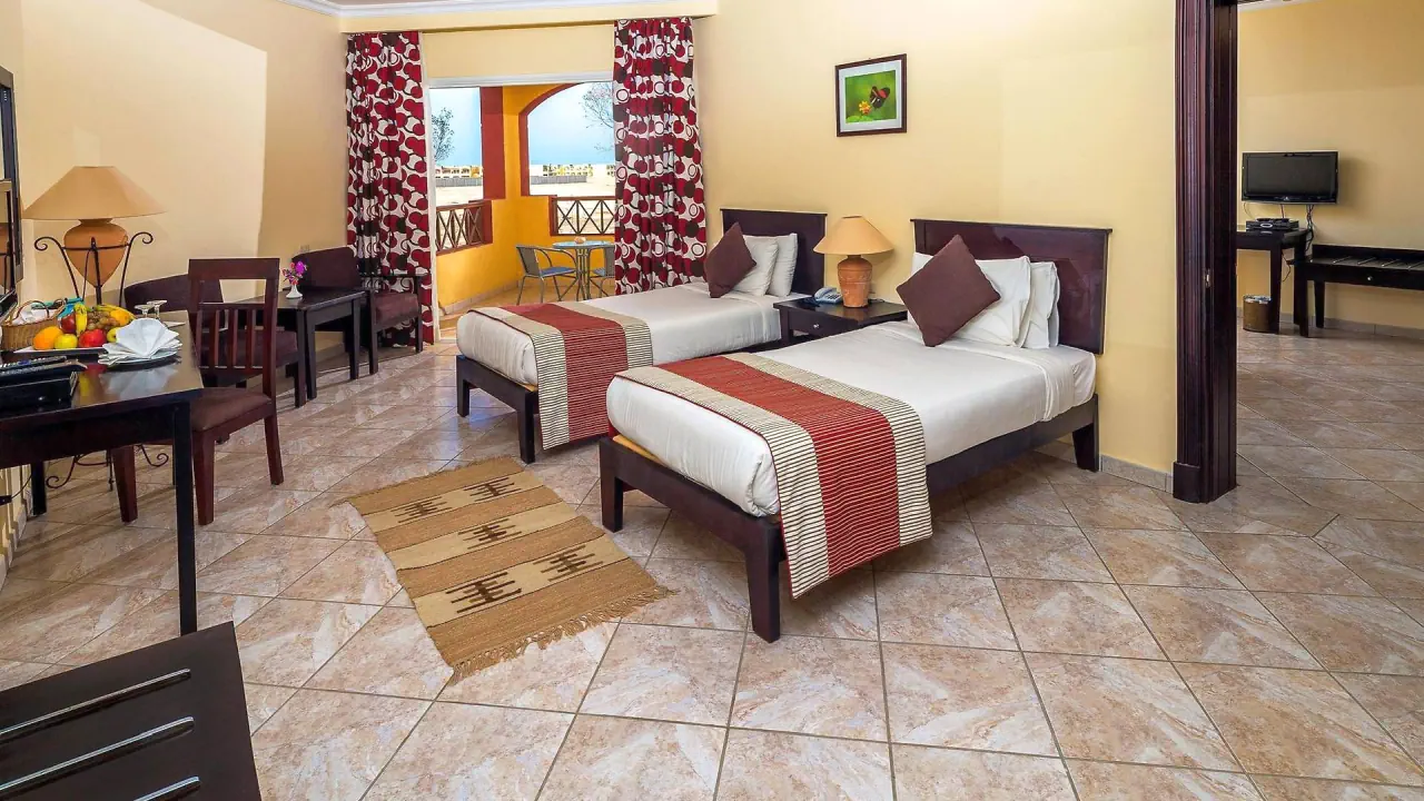 الفندق كازا ماري ريزورت - مرسى علم